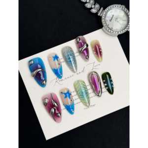 Cosmic Pop Press-On Nail Art Fun Autocollants pour ongles sur le thème cosmique pour un style unique - Product Image 1