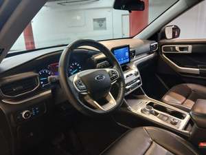 Increíble Ford Explorer XLT AWD 2021 en perfectas condiciones con poco kilometraje en stock, ofrecido a una oferta increíble que no querrás perderte - Product Image 5