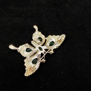 Bros Pin Gaya Retro Mewah Elegan Ukuran Besar Prancis, Aksesoris Berlian Penuh, Bros Kupu-kupu Zamrud Bertabur Rhinestone - Product Image 4