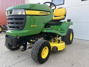 Tracteur Johnn Deeree X300 d'occasion à vendre - Product Image 5