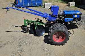 Meilleure qualité 8HP Diesel Mini tracteur à main 2 roues motoculteur pour l'agriculture et la préparation du sol des terres agricoles - Product Image 3