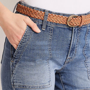Shorts pour femmes avec logo à la taille, forte demande, qualité supérieure, OEM personnalisé, fabrication professionnelle, fourniture d'usine, haute classe, meilleure vente - Product Image 3