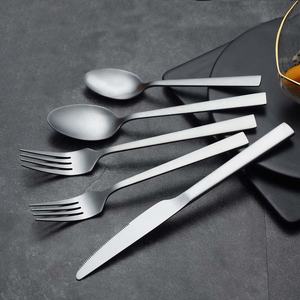 Juego de Cubiertos de alta tendencia de cubiertos de acero inoxidable Juego de cubiertos Utensilio de cocina como cuchara Tenedor y cuchillo para el hogar - Product Image 3