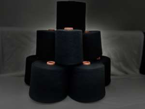 Hilo teñido antipilling reciclado de extremo abierto Ne 6-30 para tejer - Product Image 2