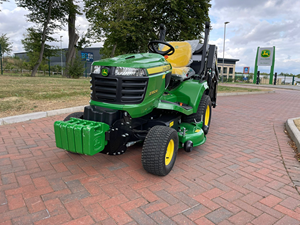 Tracteur à roues motrices John Deere X950r 25,2 CV 2WD, mini-tracteur de jardin et de ferme, parmi les plus vendus - Product Image 1