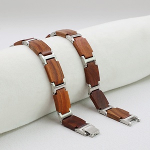 Bracciale in Legno Massello e Acciaio Inossidabile, Braccialetti in Legno da Uomo, Bracciale Unisex per Anniversario, Regalo in Legno per Lei e Lui - Product Image 1