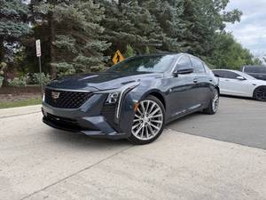 Cadillac CT5 Premium Luxury d'occasion à prix réduit, modèle 2025, à vendre - Product Image 3