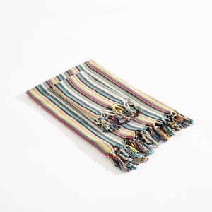 Serviette de plage turque en gros - Hammam multicolore rayé 100% coton turc, fournisseur OEM pour hôtels, piscines et spas - Product Image 1
