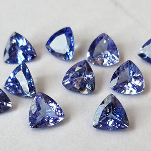 Trillón de tanzanita natural de 6mm facetado-Trillón de tanzanita suelta cortado de calidad superior - Product Image 1