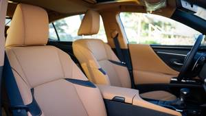 Brand New Zero Mileage/Kmh Price Friendly 2025 Sonic Quartz White L - ES 350 <b>Prime</b> 2.5L V6 FWD Sedan Ready to ship - Product Image 3