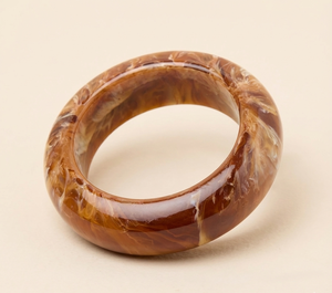 Bracelet en résine magnifique à motif marbré |   Bracelet élégant en acrylique épais pour femmes |   Bijoux de mode en gros, OEM ODM disponibles - Product Image 1