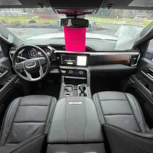 GMC Sierra 3500 HD Denali Usada, Año 2025 - Product Image 5