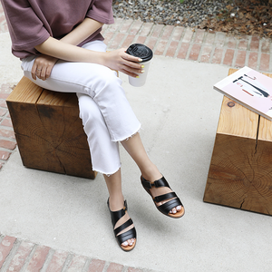 [JSHOE] cuir de vachette laminé crochet et boucle sandales compensées 4cm confortable usure quotidienne plate-forme chaussures pour femmes semelle souple Style d'été - Product Image 4