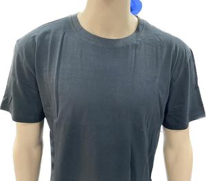 T-shirt pour homme en coton 100% de qualité supérieure, écologique, à séchage rapide, couleur unie, impression personnalisable, fabriqué en Inde - Product Image 4