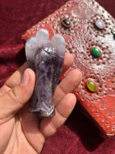 รูปปั้นอเมทิสต์รูปปั้นนางฟ้า3นิ้วที่ทำขึ้นอย่างชำนาญสง่างามสำหรับการรักษาฮวงจุ้ยบ้านสำนักงานขายส่ง - Product Image 3