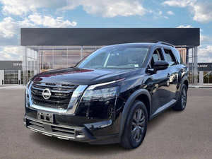 Nissan Pathfinder SV 2022, construit selon des normes exigeantes - Product Image 2