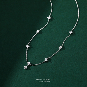 Collar de trébol de cuatro hojas de diamante de plata de ley S925 para mujer, luz de lujo, estilo fresco, celebridad de Internet, INS, borla, nicho Clavi - Product Image 2