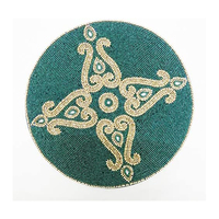 Gris avec bordure Design forme unique perlée napperons faits à la main pour table