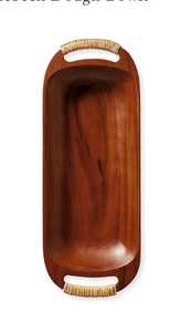 Elegante bandeja de servicio de madera marrón rústica con diseño grabado y detalles metálicos para comedor y decoración del hogar - Product Image 4