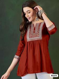 Prix de gros M-XXL taille brodé haut court pour femmes style indien traditionnel solide tunique haut rayonne Kurti pour les filles - Product Image 6