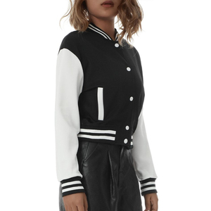 Veste varsity courte pour femme avec logo personnalisé imprimé, broderies en chenille de haute qualité, patchs brodés, coton matelassé respirant, nouvelle collection hiver - Product Image 6