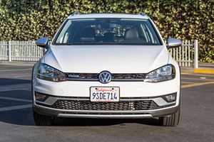 Volkswagen Golf Alltrack SE 2019 Usado en Excelentes Condiciones - Product Image 1