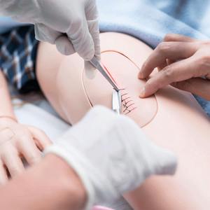 Tijeras de Sutura Spencer de Precisión, 3.50 Pulgadas de Largo, Diseño de Puntas Pequeñas, Punta en Forma de Gancho, Tijeras Reutilizables. - Product Image 6