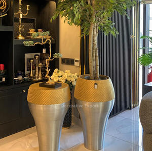 Jarrón de Metal para Entrada de Oficina y Macetas con Nuevo Diseño, Jarrón de Flores Decorativo de Acero Inoxidable para Hogar y Jardín - Product Image 1