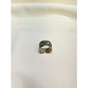 Bague en argent 925 Noor Chittai, style ethnique, bijoux fins avec incrustation de pierre naturelle taille ovale pour un usage quotidien - Product Image 1