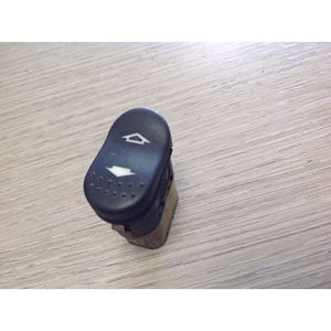 ฟอร์ด โฟกัส ซีดาน ปุ่มซีรีส์ที่ 2 98AG14529CB 03162701 (01>04) - Product Image 1