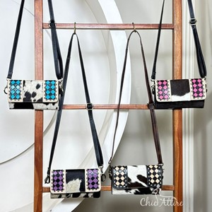 Nueva Cartera Cruzada de Cuero Personalizada 2025 con Patrón de Tablero de Ajedrez, Hecha a Mano, de Cuero Vacuno Genuino, con Tarjetero Largo - Product Image 1