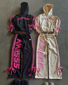 Vente en gros de vêtements design personnalisés pour femmes sweat-shirt velours Streetwear Applique broderie Y2k survêtements pour femmes 2024 - Product Image 2