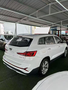 Diseño de SUV 2023 2024 para Jóvenes, Económico, Máxima Potencia 110 km/h, Tracción Delantera, Faros de Xenón, Caja de Cambios Automática, Gasolina Turbo, Cuero, R17, Panorámico - Product Image 5