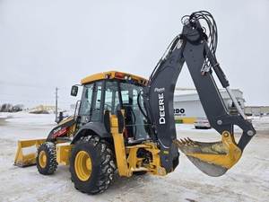 รถตักล้อยาง John Deere 410 P-TIER ดีเซล ปี 2024 พร้อมปั๊ม MOOG ประสิทธิภาพสูง และรถตักล้อยางแบบสกิดสเตียร์ - Product Image 4