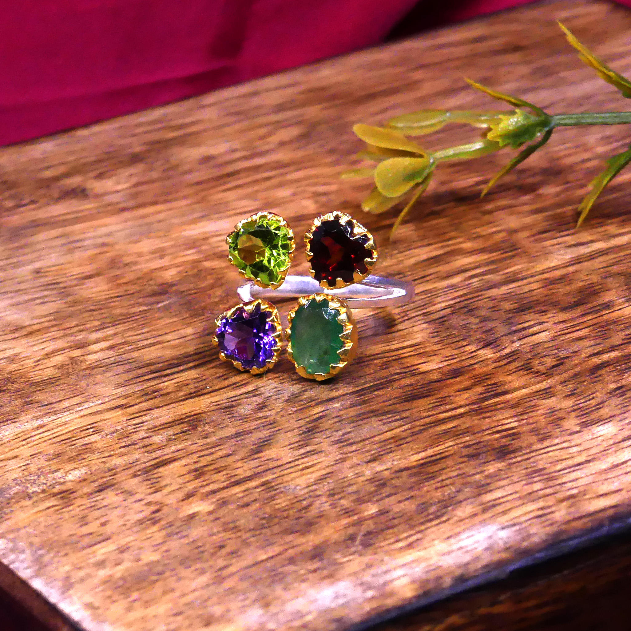 สีเหลือง