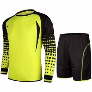 Maillot de football pour hommes, logo personnalisé, uniformes, vêtements de football vintage avec maillot et short de l'équipe, téléchargés par Dress Sports - Product Image 1