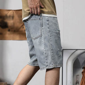 Shorts en jean délavé style streetwear vintage avec broderie logo personnalisée, tricoté respirant, coupe droite décontractée - Product Image 3