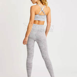 Services OEM Ensemble de yoga dernier cri pour femmes Ensemble de yoga de haute qualité pour femmes Design personnalisé Ensemble de yoga pour femmes - Product Image 2