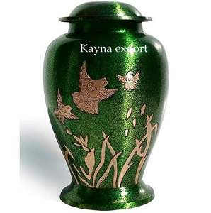 Urna de resina blanca con tapa de latón esmaltado y diseño de mariposa grabada para uso funerario, último diseño de urna metálica para pedidos al por mayor. - Product Image 5