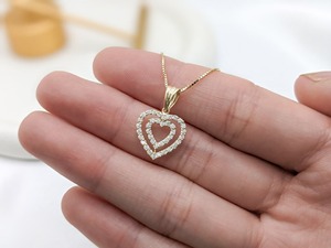 Nouveauté Collier pendentif en diamant moissanite certifié GRA VVS avec cœur en or 14 carats Bijoux fins à la mode à prix de gros - Product Image 3