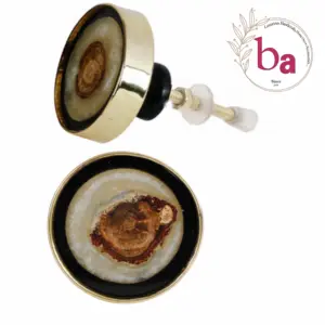 Poignée de tiroir moderne en laiton avec incrustation en résine et bouton en bois pour armoires de cuisine, placards de chambre, penderies et salles de bain - Product Image 1