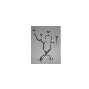 Bougeoir d'Intérieur en Acier Inoxydable Poli à la Main, Pièce Maîtresse Décorative de Mariage, Bougeoir de Luxe - Product Image 1