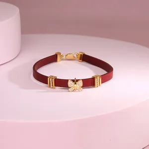 สร้อยข้อมือแฟชั่นสำหรับเธอ รุ่น Gold Flicker Band - Product Image 1