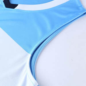 Uniforme de basket-ball sans manches imprimé personnalisé de haute qualité ensemble respirant écologique léger 100% polyester sport - Product Image 4