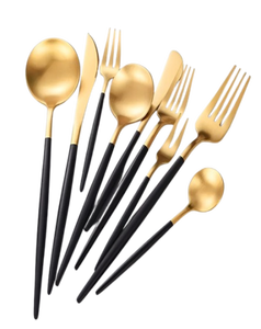 Juego de Cubiertos Moderno Negro y Dorado - Product Image 1