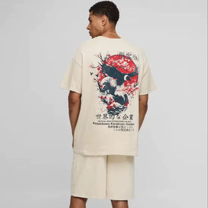 เสื้อยืดสีเบจพิมพ์ลายดิจิทัล 2025 ทรงโอเวอร์ไซส์ ผู้ชาย ผ้าฝ้าย 100% พรีเมียม สั่งทำลายตัวอักษร สตรีทแวร์ ลายพิมพ์ 240GSM 200GSM - Product Image 1