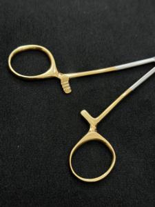 Portaagujas de acero inoxidable duradero de alta precisión, juego de instrumentos quirúrgicos manuales, costura de sutura de primeros auxilios Clase II - Product Image 6