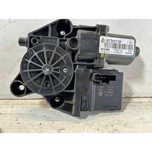 มอเตอร์ไฟฟ้าหน้าต่างด้านหลังขวาเรโนลต์ ซีนิค เอ็กซ์ MOD 827303178R (09>) - Product Image 4
