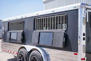 Remolque de Alta Calidad para Ganado, Nuevo Mini Remolque con Capacidad de 3500 kg para Caballos/Ganado/Cabras/Ovejas, Disponible en Todos los Tamaños - Product Image 5