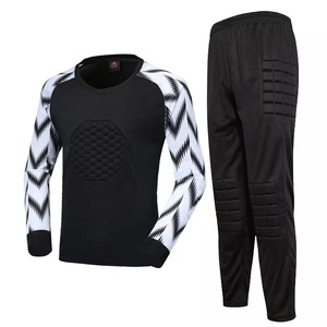Nouveau maillot de gardien de but de football rembourré à manches longues maillots de football France uniforme de gardien de but vêtements de football durables - Product Image 4
